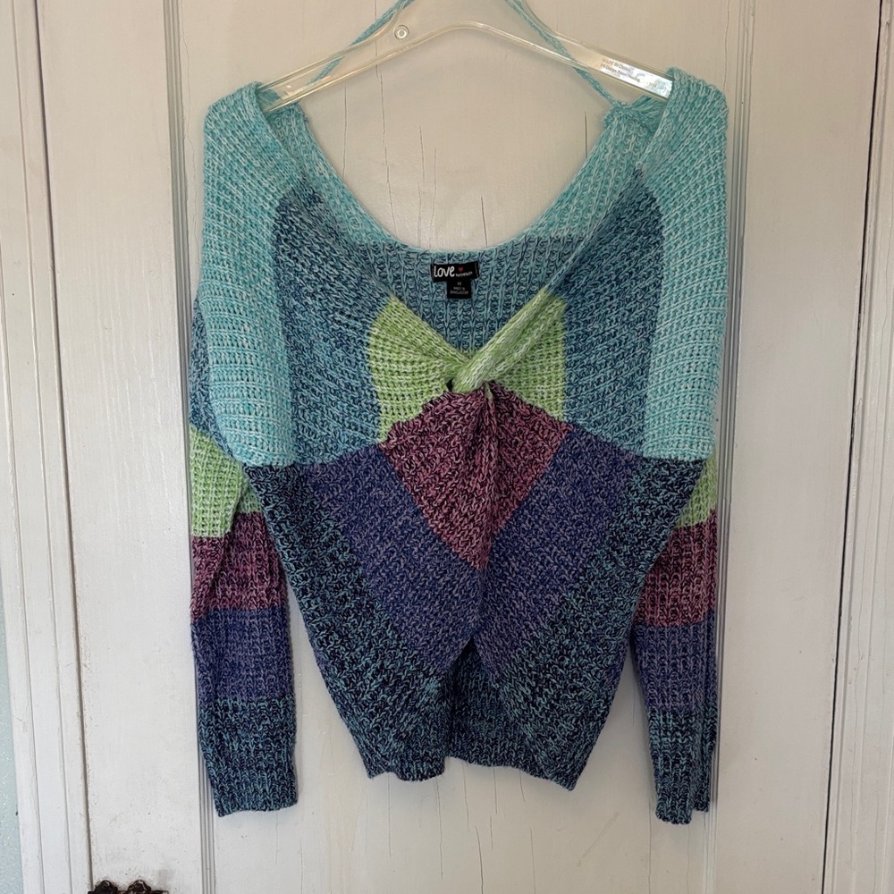 Love by Chelsey  Colorful V-Neck knit  Sweater